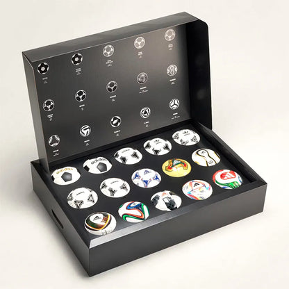 Set de 15 Mini Bolas Históricas FIFA World Cup 26™ + 15 Suportes de Parede Autocolantes